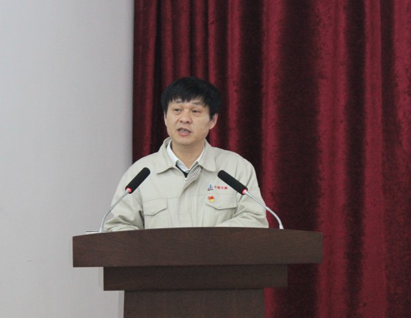 8911548742462994.jpg 毛總作工作報告.JPG