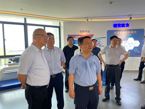 2011655879426856.jpg 六安副市長調研_副本.jpg